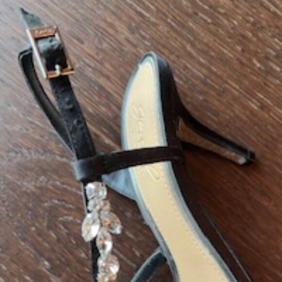 Badgley Mischka Jewel Shoes - Size 5.5 - Black with Rhinestone embellishments - Picture 12 of 13